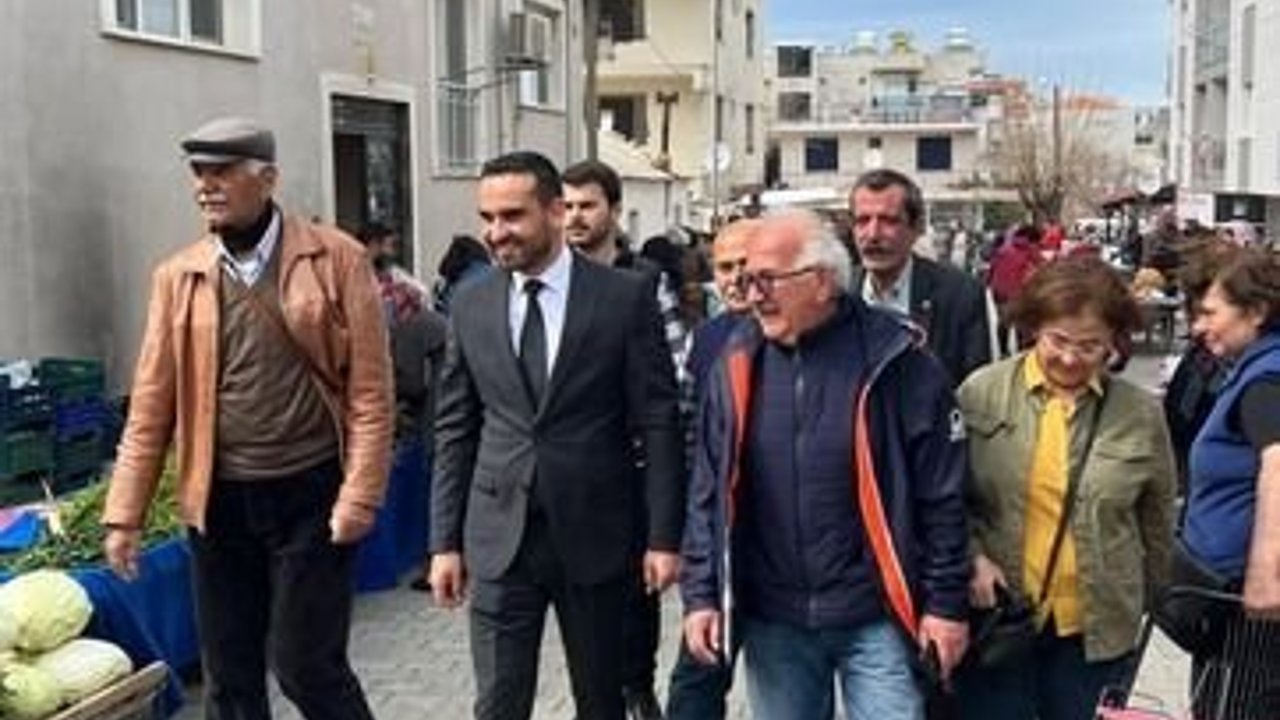 CHP’li Zenginoğlu sıkmadık el, çalmadık kapı bırakmıyor