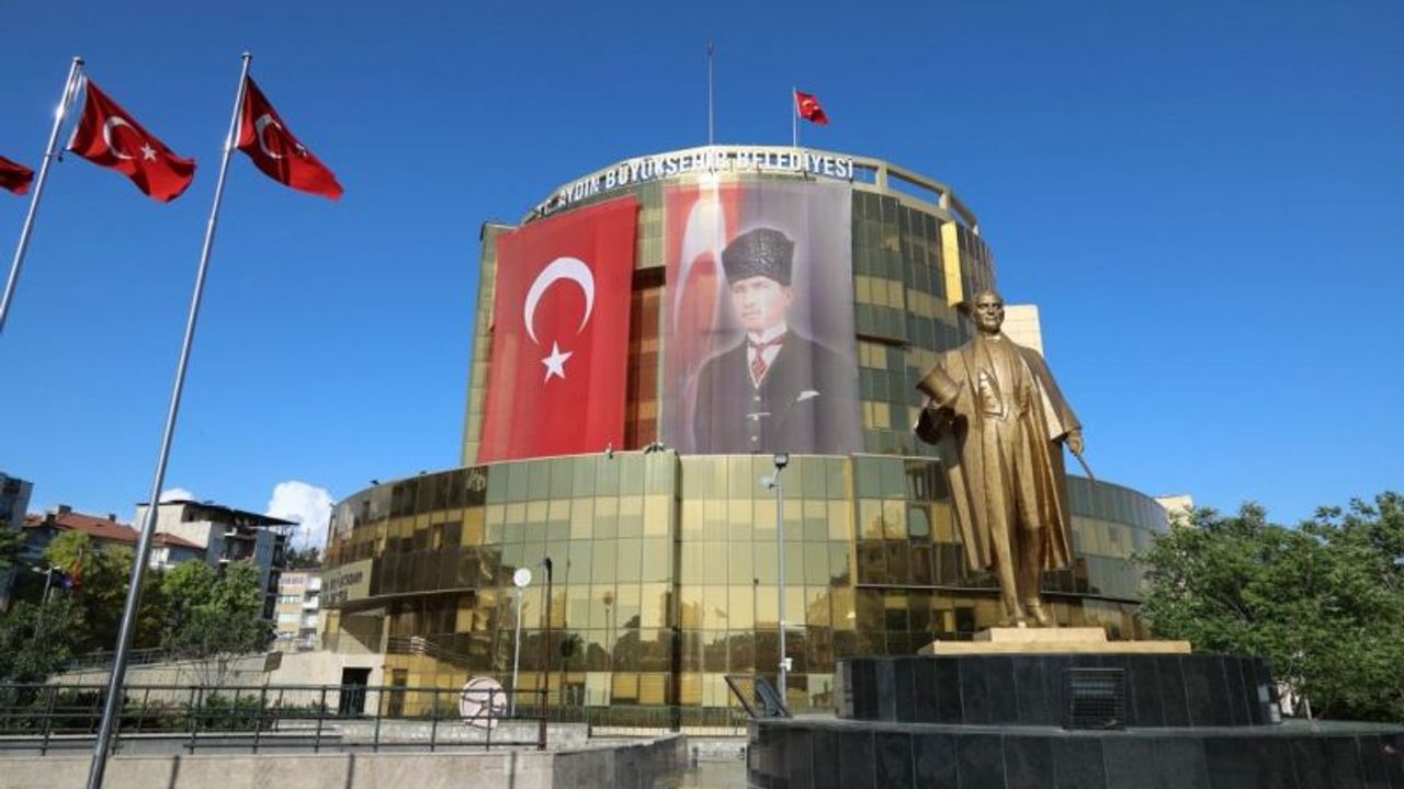 Aydın Denge hakkında suç duyurusu