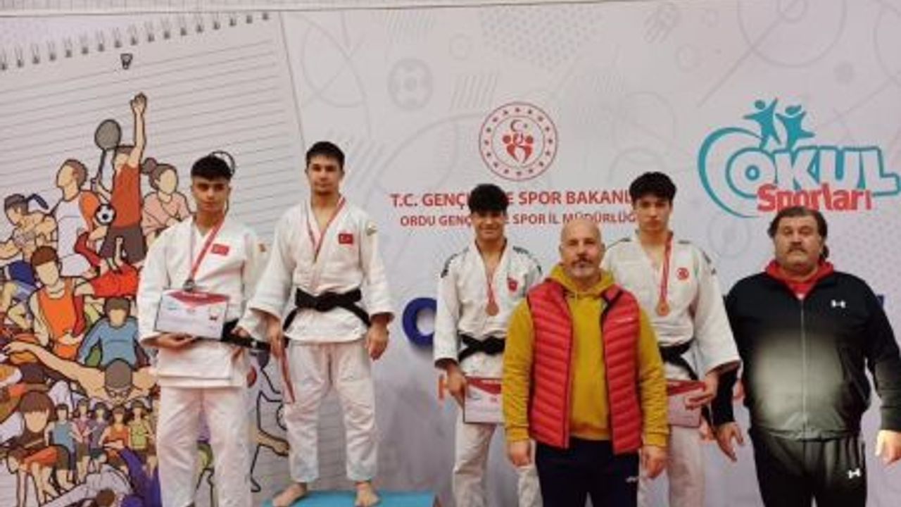 Genç judocular Ordu’da 4 madalya kazandı