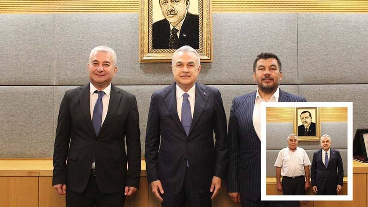 AK Partili Savaş Meclis’te hemşehrileriyle bir araya gelmeye devam ediyor