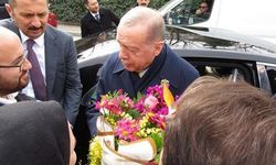 Cumhurbaşkanı Recep Tayyip Erdoğan'a evinin önünde doğum günü sürprizi