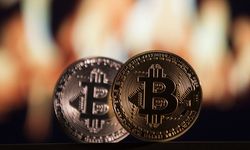 "Kripto Piyasasında Yükseliş: Bitcoin ve Ethereum Fiyatları Artıyor, Yatırımcı İlgisi Artıyor"