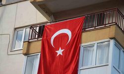 Aydın'da şehidimizin evine Türk Bayrağı asıldı