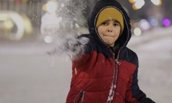 Kar yağışı nedeniyle okullar tatil edildi