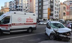 Kayseri'de işçi servisi kaza yaptı! 1 ölü, 5 yaralı