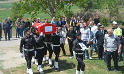 Şehit polis memuru gözyaşlarıyla uğurlandı