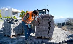 Kuşadası’nda hizmet üretme mesaisi aralıksız devam ediyor