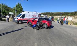 Otomobil ile motosiklet çarpıştı, 1 ağır yaralı