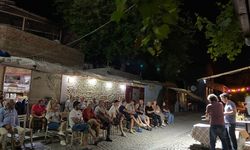 Burası Aydın.. Açık havada açık arttırma ile satış yapılıyor