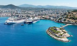 Kuşadası’na 5 gemiyle 11 bin kişi geldi