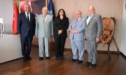 Başkan Çerçioğlu eski bakanları ağırladı