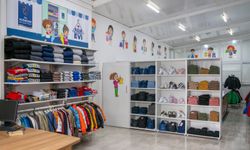 Ada Kıyafet Evi Kuşadası'nda dayanışmanın örneği oluyor