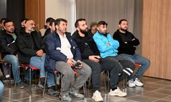 Kuşadası Belediyesi Temizlik İşleri Müdürlüğü personeline 'güvenli sürüş' eğitimi verildi