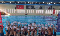 Aydın’da 200 çocuk yüzme öğrendi