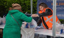 Kuşadası’nda öğrencilere ikinci dönemin ilk beslenme çantaları ulaştırıldı