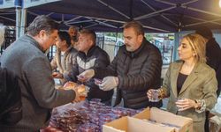 Davutlar’da oruçlar Kuşadası Belediyesi’nin iftar sofrasında açıldı