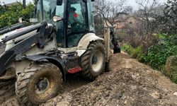 Efeler’den sağanak yağışa hızlı müdahale