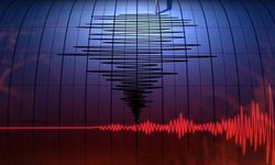 Ege sallandı.. Kandilli depremin büyüklüğünü açıkladı