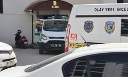 Eve dönünce eşini erkekle yakaladı