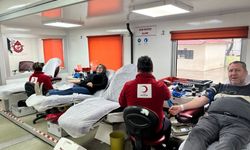 Nazilli’de öğrenci velilerinden kan bağışı yarışı