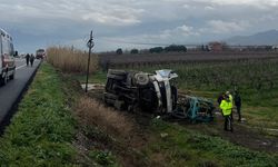 Savrulan kamyon şarampole uçtu