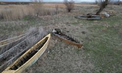 Sular çekildi, kayıklar karaya oturdu