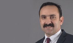 Adli kontrol ile serbest bırakılan Kuşadası Belediyesi İmar ve Şehircilik Müdürü görevine devam ediyor