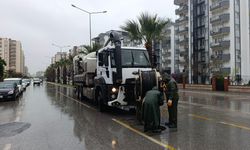 Aydın Büyükşehir Belediyesi ve ASKİ ekipleri yağışa karşı teyakkuzda