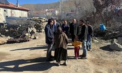 Evi yanan yaşlı kadın için kaymakamlık harekete geçti