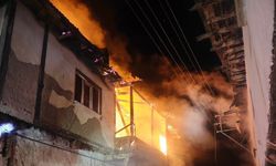 İki katlı evde yangın çıktı