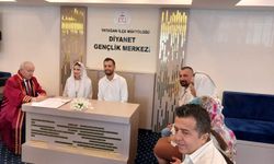 Kadir Gecesi'nde mutluluğa 'evet' dediler