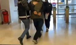 Kendilerini savcı olarak tanıtıp vatandaşları dolandırdılar