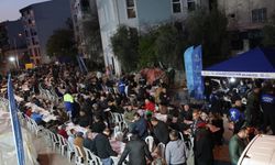 Kuşadalılar Aydın Büyükşehir Belediyesi’nin iftarında bir araya geldi