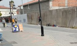 Ömer Günel’in fotoğraflarının yer aldığı brandalar kaldırıldı