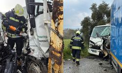 Sürücüler araçta sıkıştı