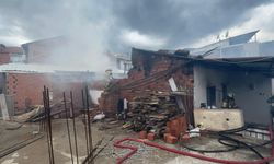 Tek katlı evde yangın çıktı