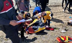 Tır yolcu minibüsüne çarptı: 11 yaralı