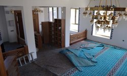 İbadete açılmadan harabeye döndü