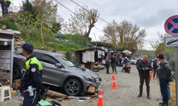 Otomobil tezgahın üzerine uçtu