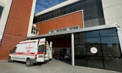 Okulda tavan düştü, 3 öğrenci yaralı