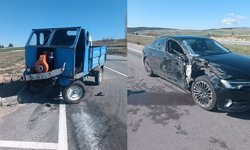 Otomobille patpat çarpıştı, yaralılar var