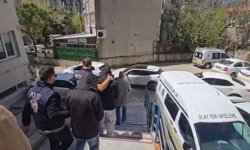 Sosyal medyadan buldukları erkeklerle kadınları buluşturmuşlar