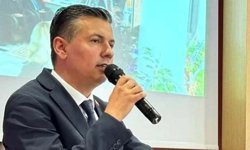 AK Partili Sarıgöz, Kuşadası Belediyesi’nin milyarlık araç kiralama ihalesini sordu