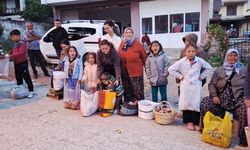 Asırlık gelenekle çocukların yüzü gülüyor
