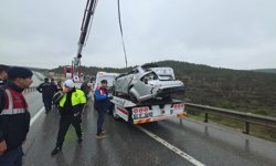 Otomobil uçuruma yuvarlandı: 1 kişi hayatını kaybetti, 1 kişi ağır yaralı