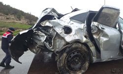 Trafik kazasında 2 kişi hayatını kaybetti