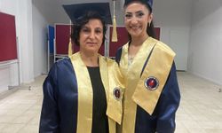 56 yaşında üniversiteden mezun oldu