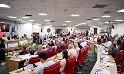 Aydın Büyükşehir’de CHP grubu çark etti