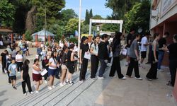 Aydın’da manzara aynı.. Sınava geç kalanlar içeri alınmadı
