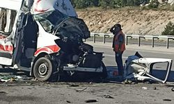 Trafik kazasında 1 kişi hayatını kaybetti, 4 kişi yaralı